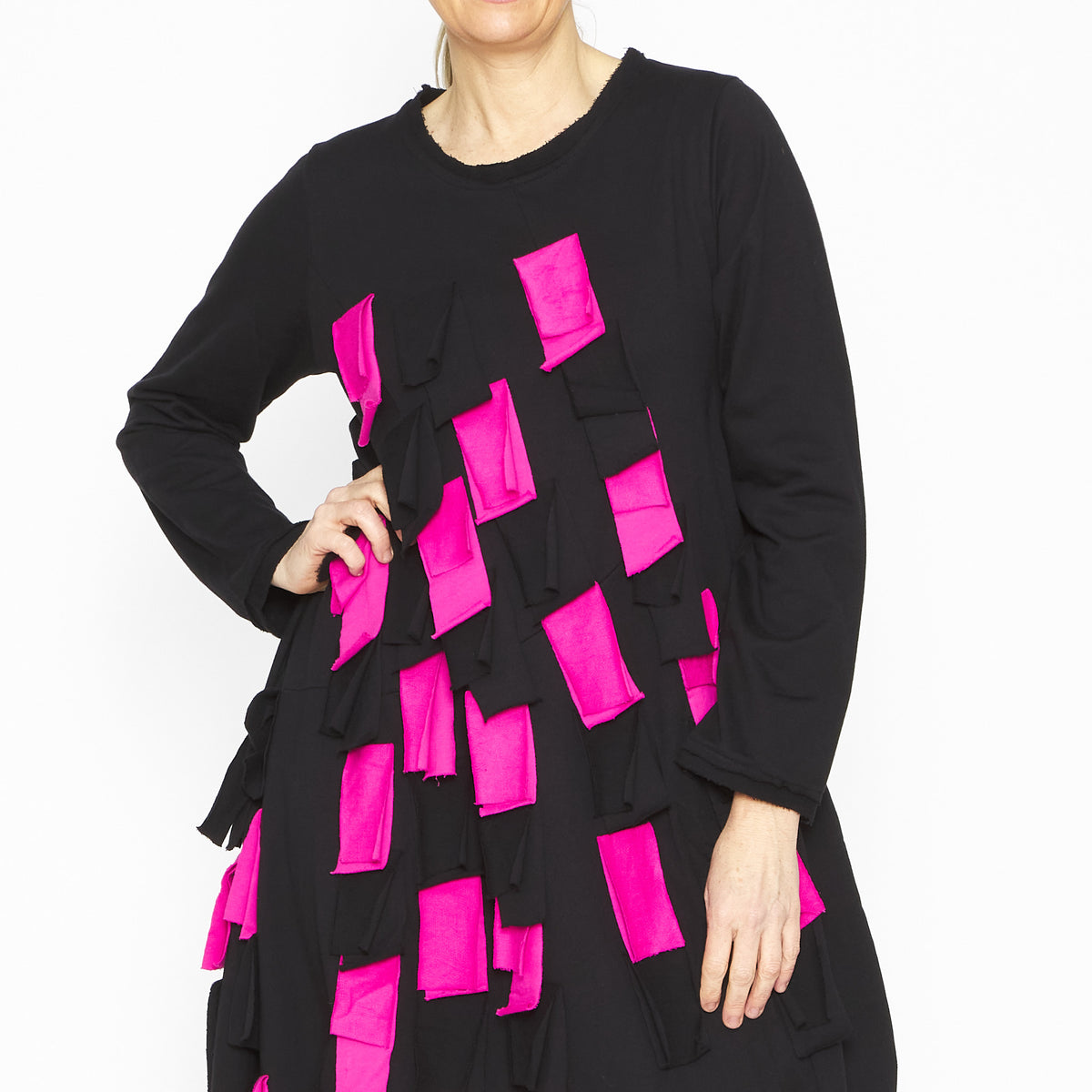 Giulia Black w/ Fuchsia Dress