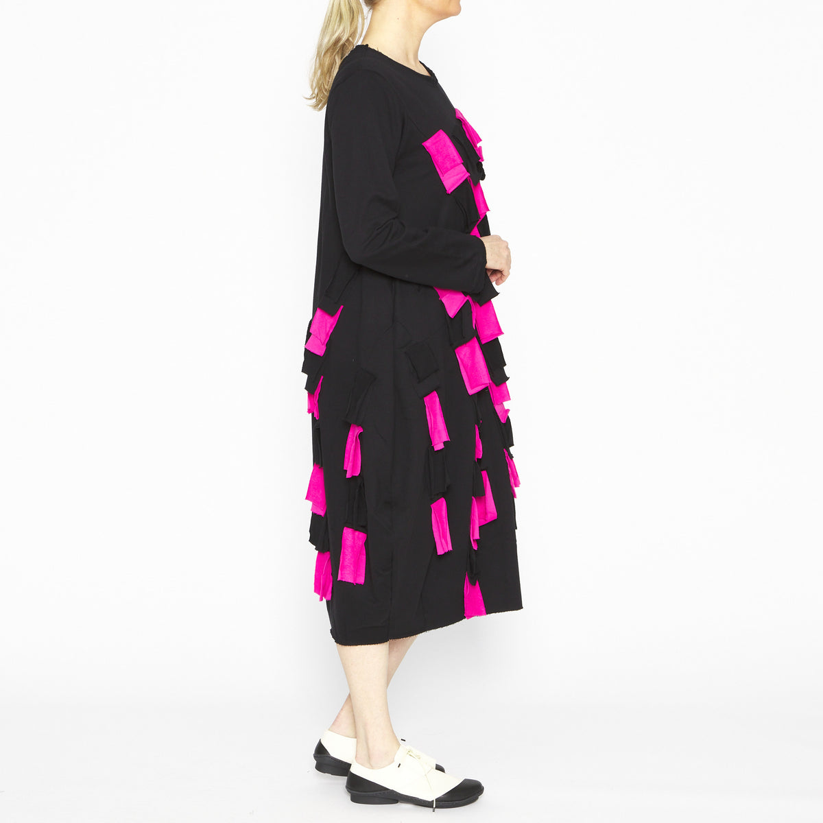 Giulia Black w/ Fuchsia Dress