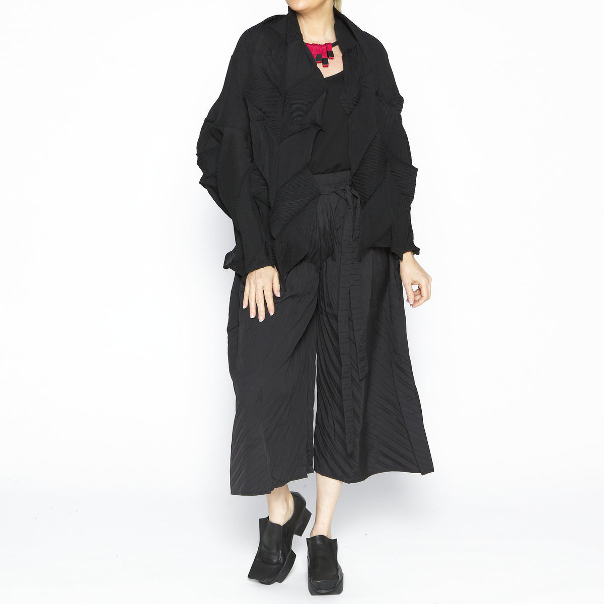 Cho Black Jacket