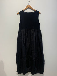 Balloon Dress- Black