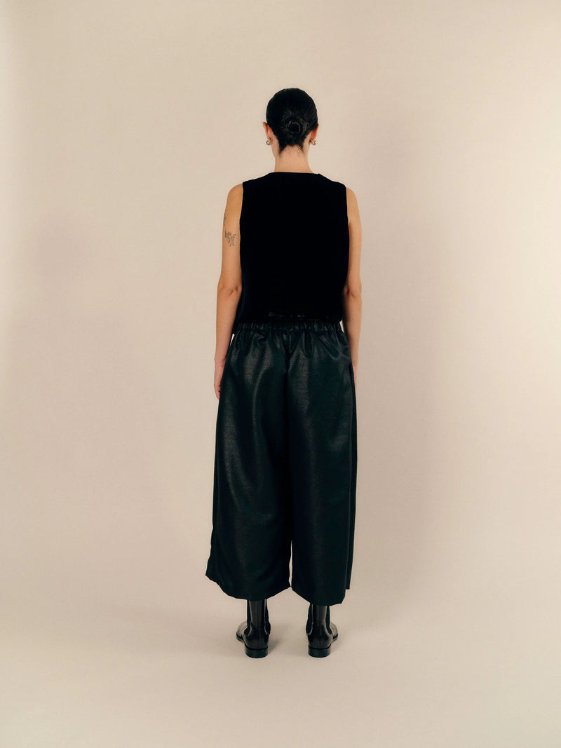 Kita Black Vest