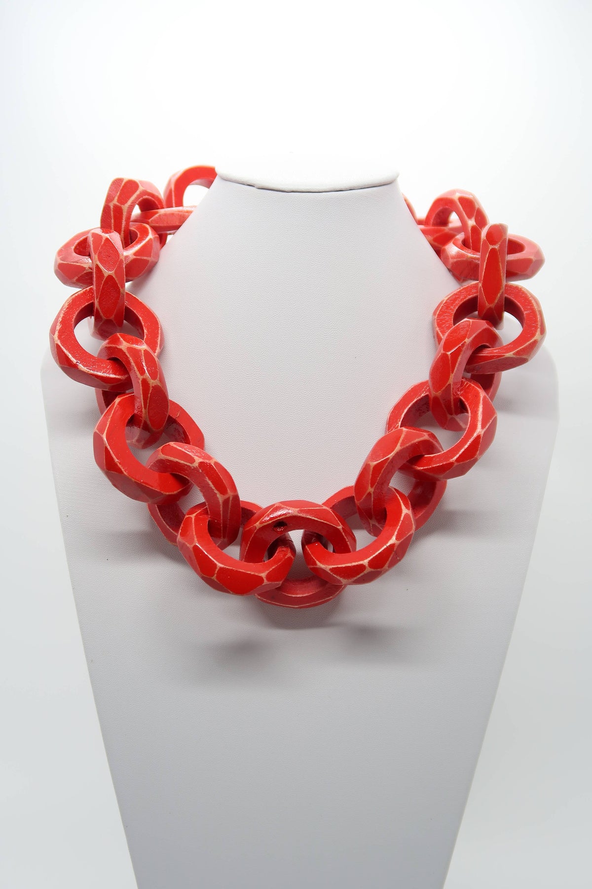 Long Recycled Red Wooden Loop Chain