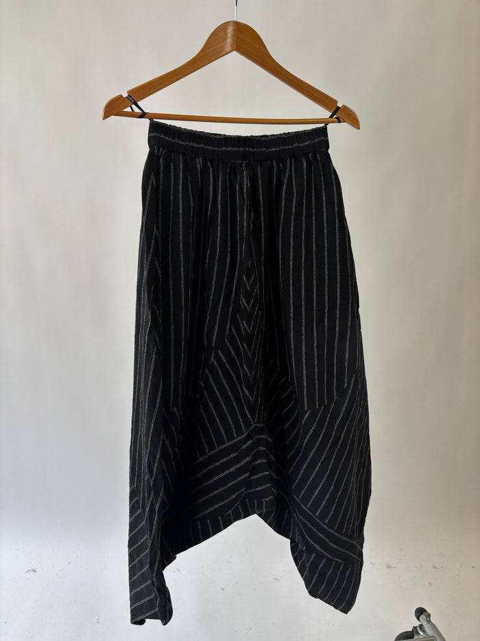 Komichi Black Low Pant