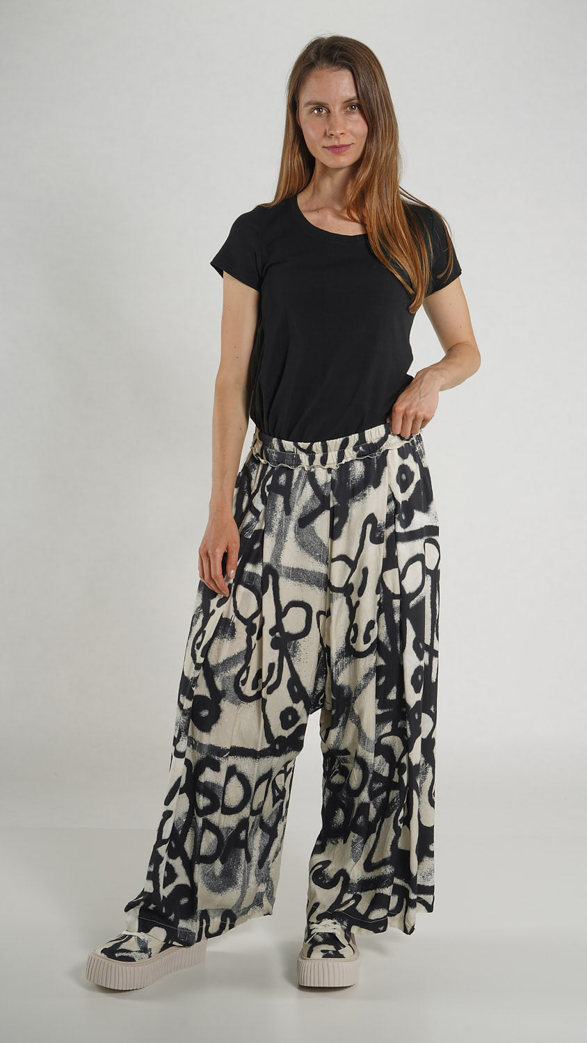 1730103  Graffiti Black Pant