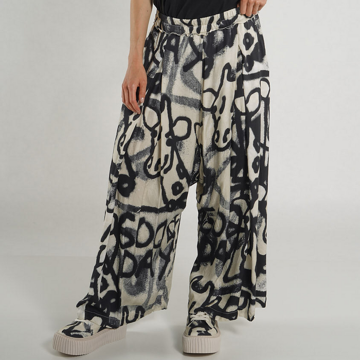 1730103  Graffiti Black Pant