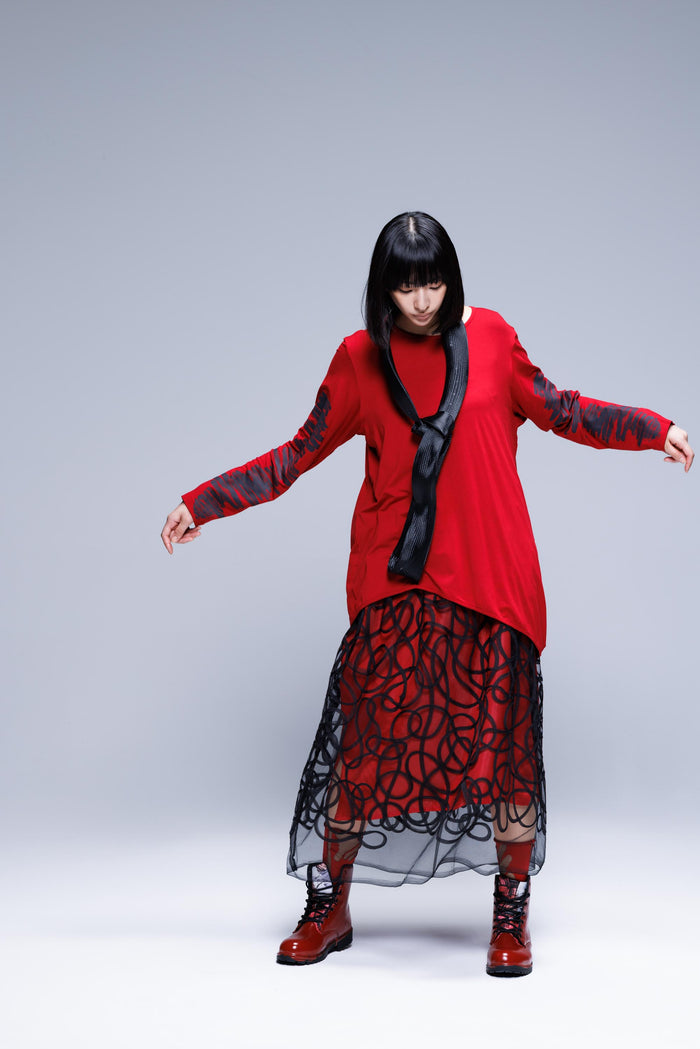 261 618 Kaida Red Black Skirt