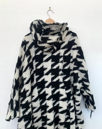 Houndstooth Droop Coat