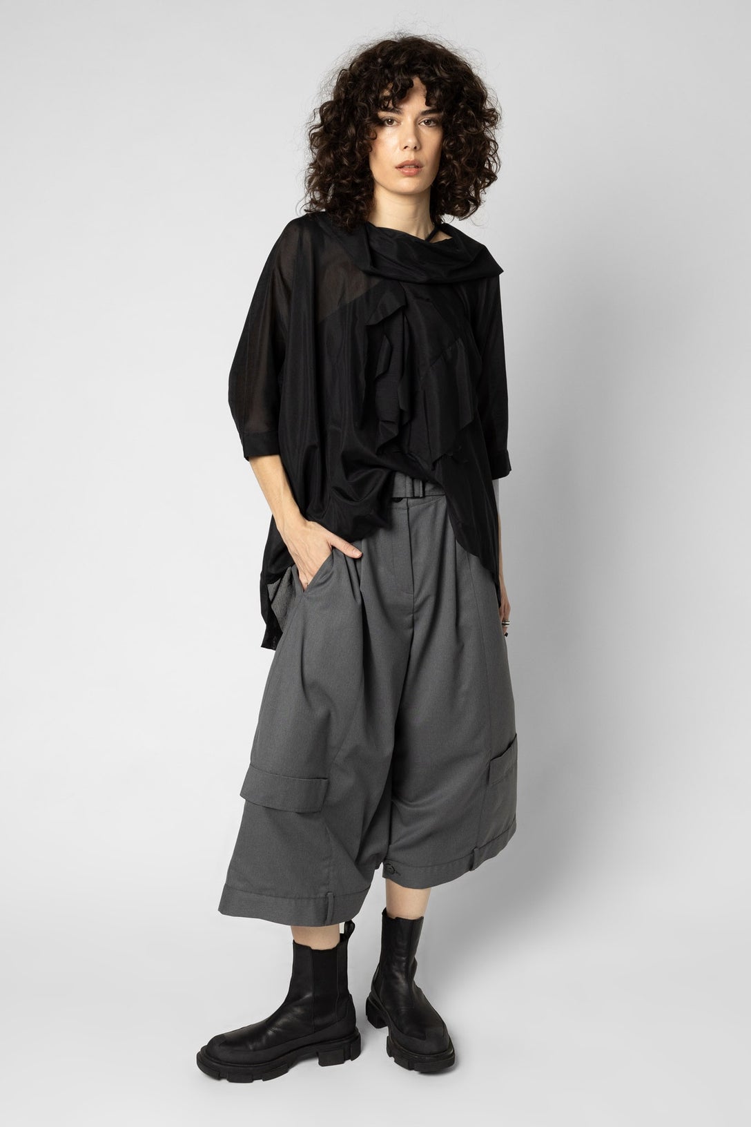 Squared Assembly Top - Black