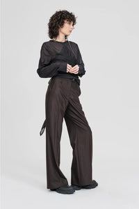 Requisite Top Black