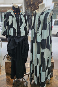 Kakure Black Short Jacket