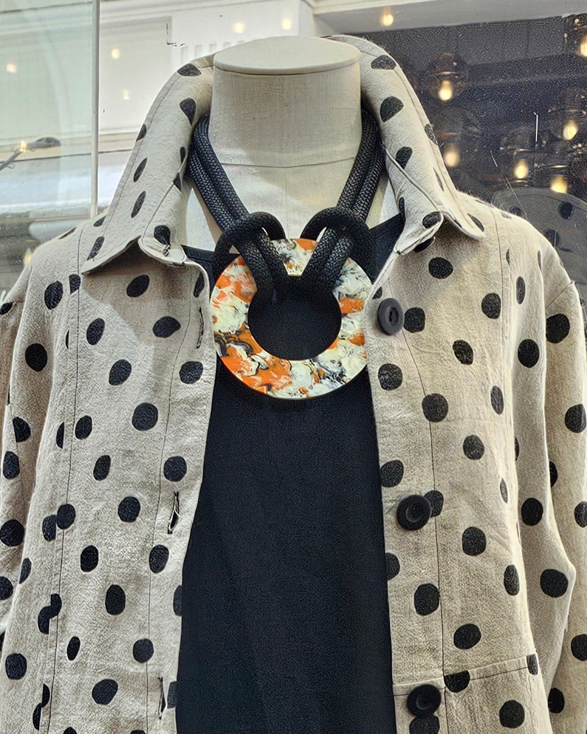 CB98 - Climb Cord Plexiglass short necklace, Orange Marble