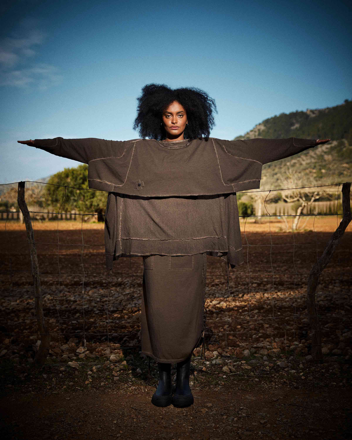 New Wide Short Sweat Chocolate