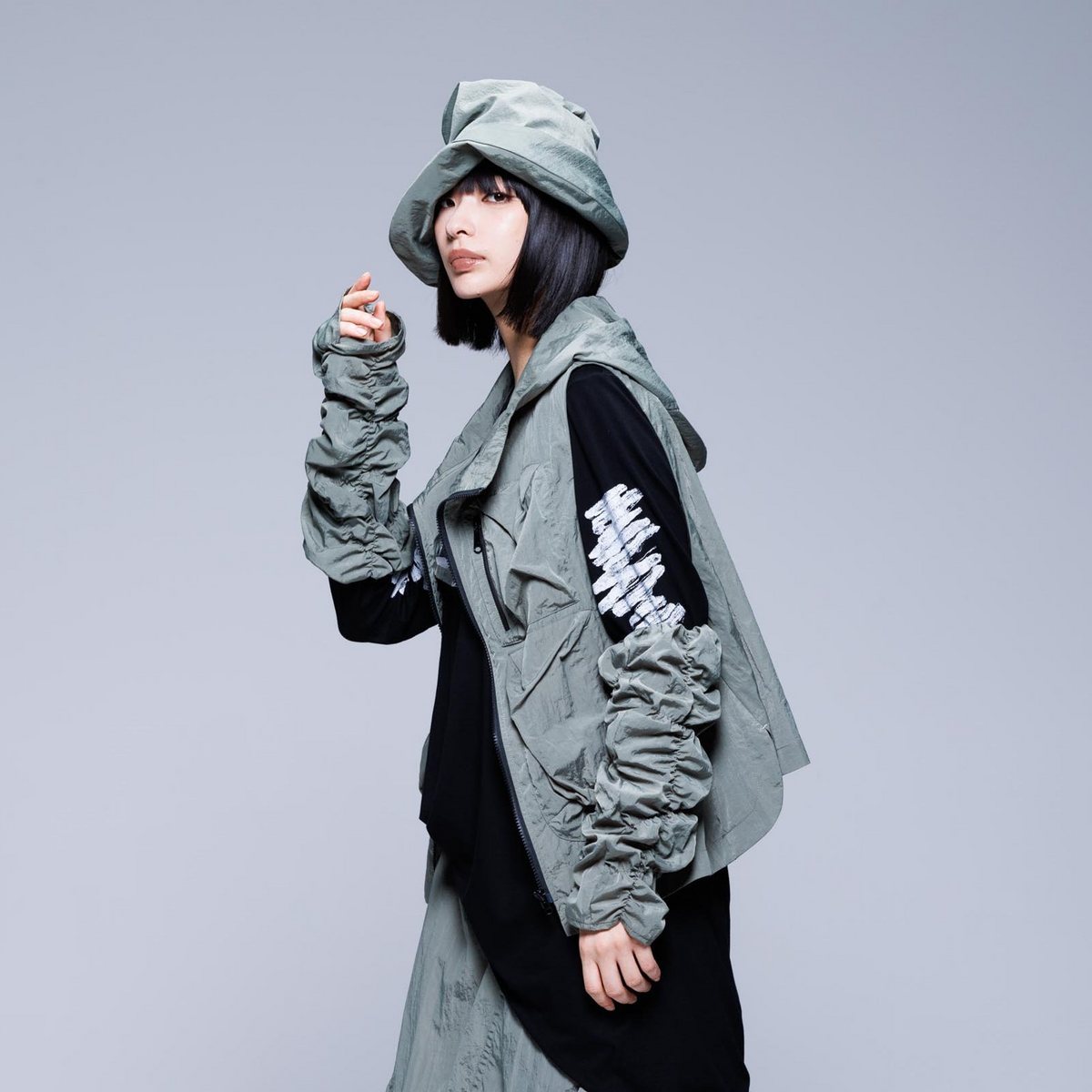 261 424 Risa Olive Vest