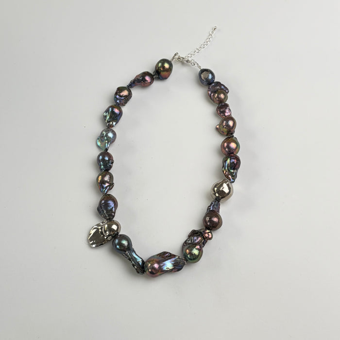 Summer Pearl Necklace- Black