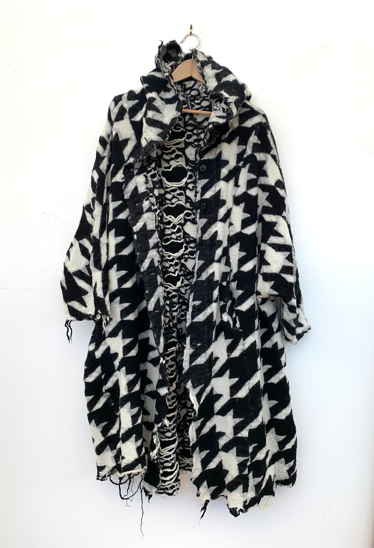 Houndstooth Droop Coat