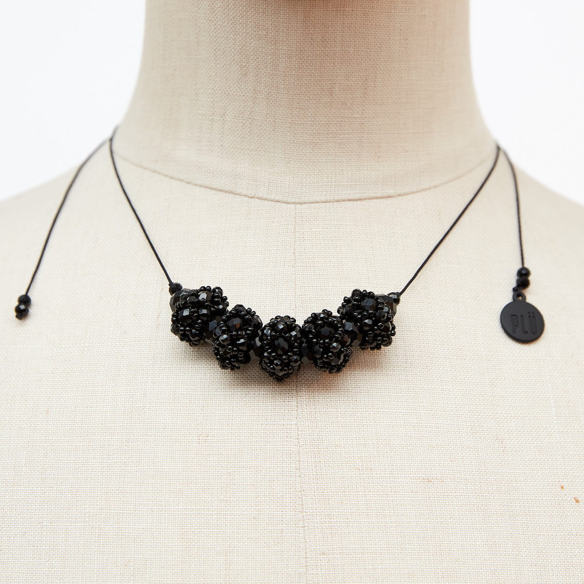 1532 - 5 Donut Necklace in Black