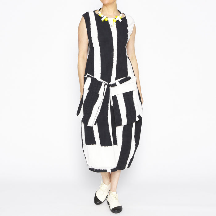 Black Sleeveless Print Dress