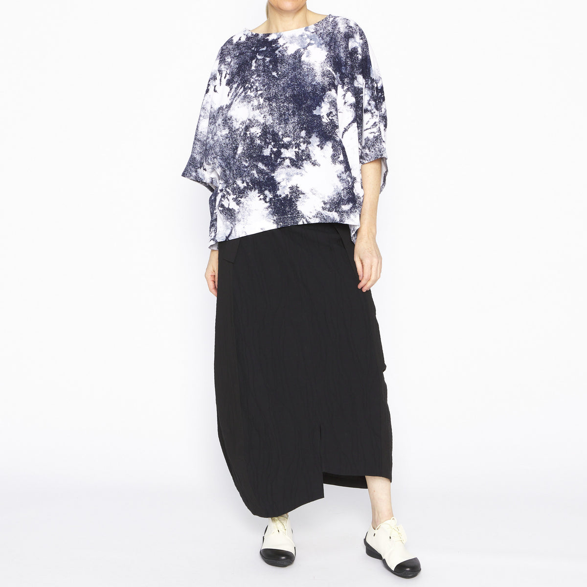 MU251442 Isolde White Midnight Top