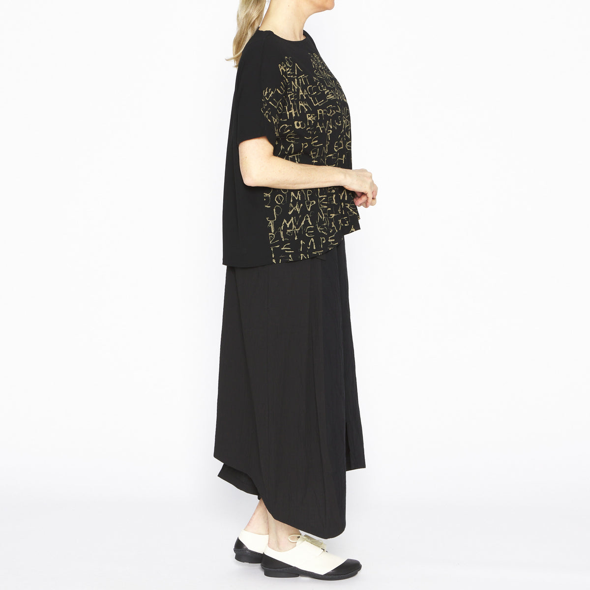MU251028 Aveline Swing Tee Black Beige