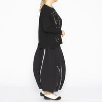 MU251633- Wilhomena Skirt Black and White