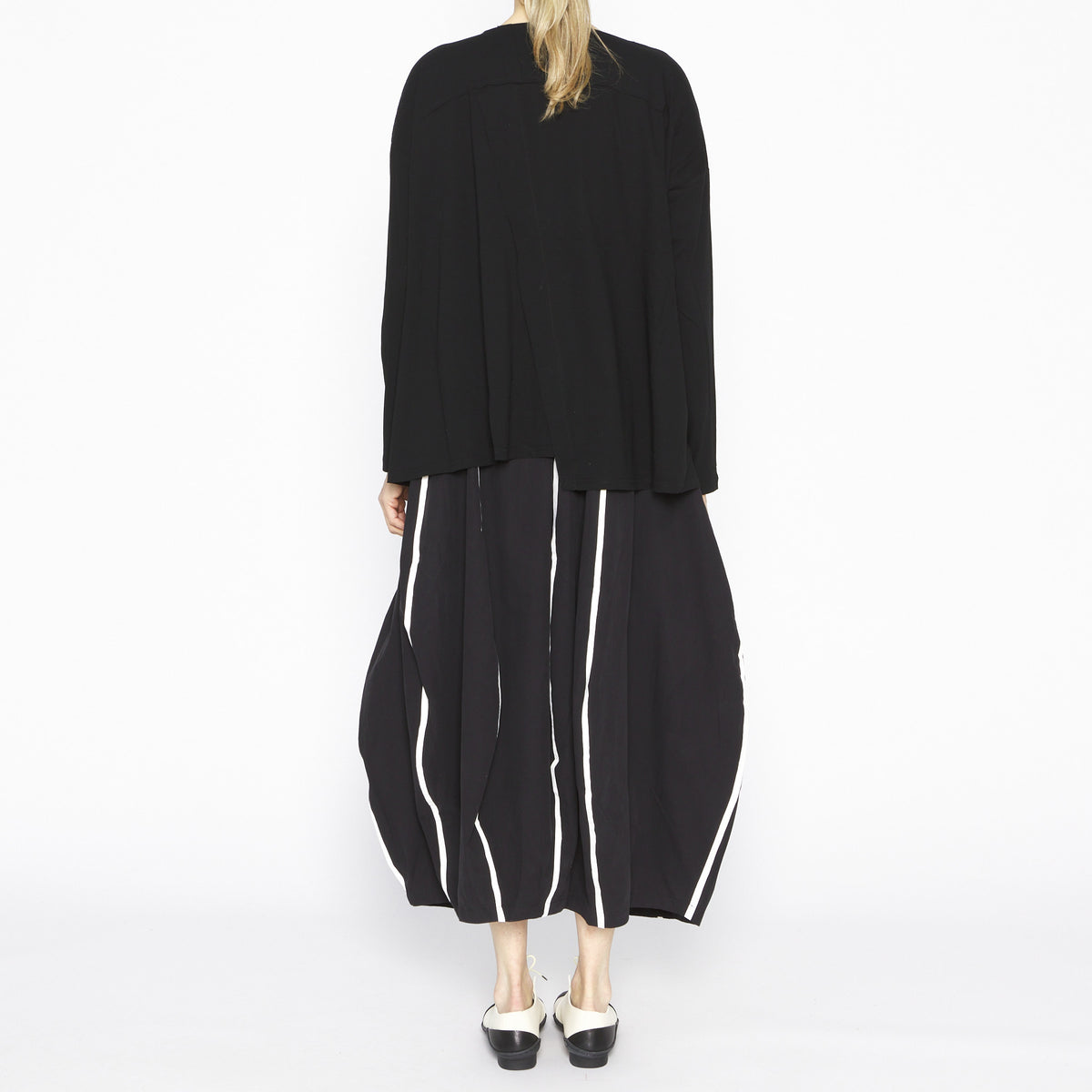 MU251633- Wilhomena Skirt Black and White