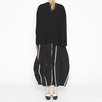 MU251633- Wilhomena Skirt Black and White