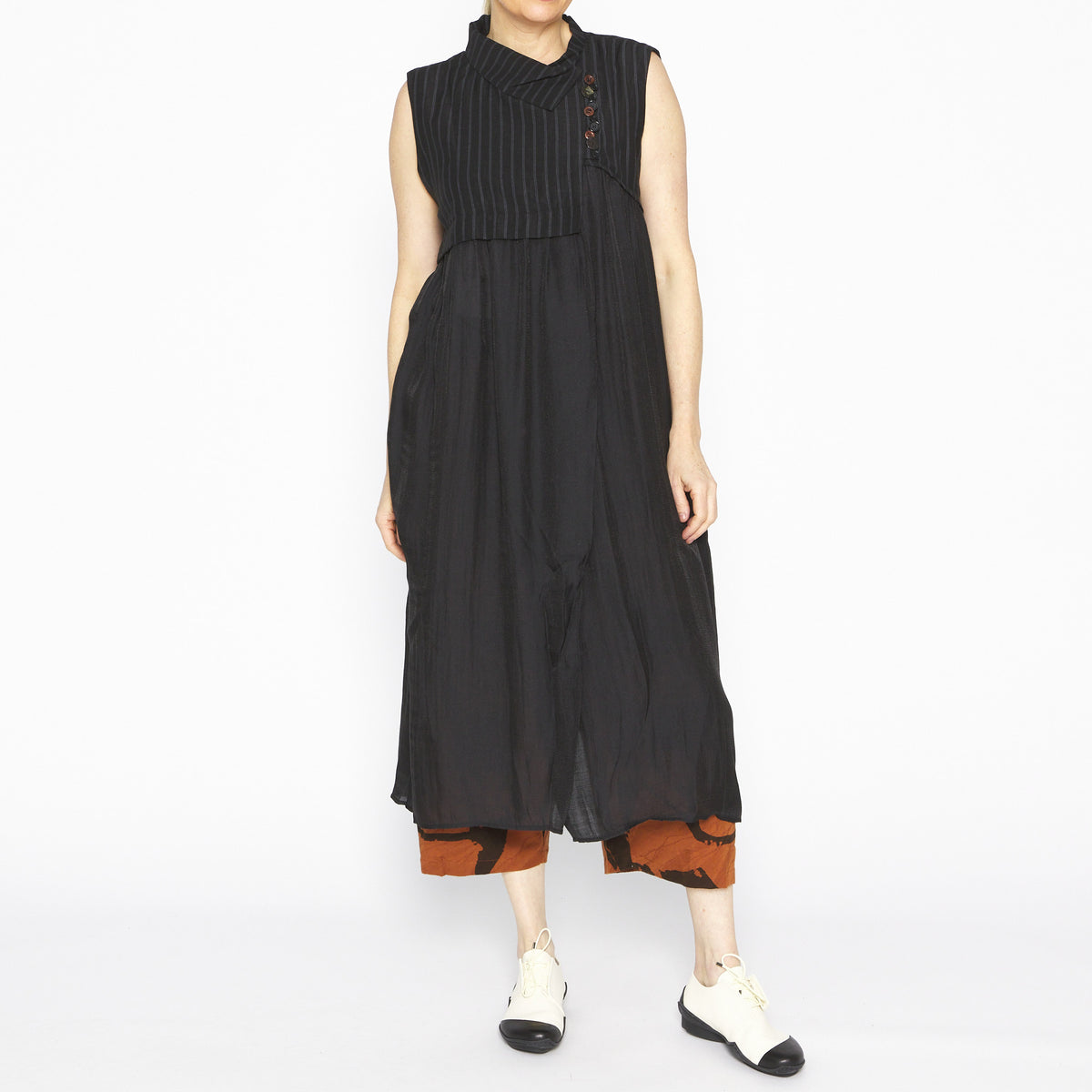 MU251631- Delphine Dress Black and Black
