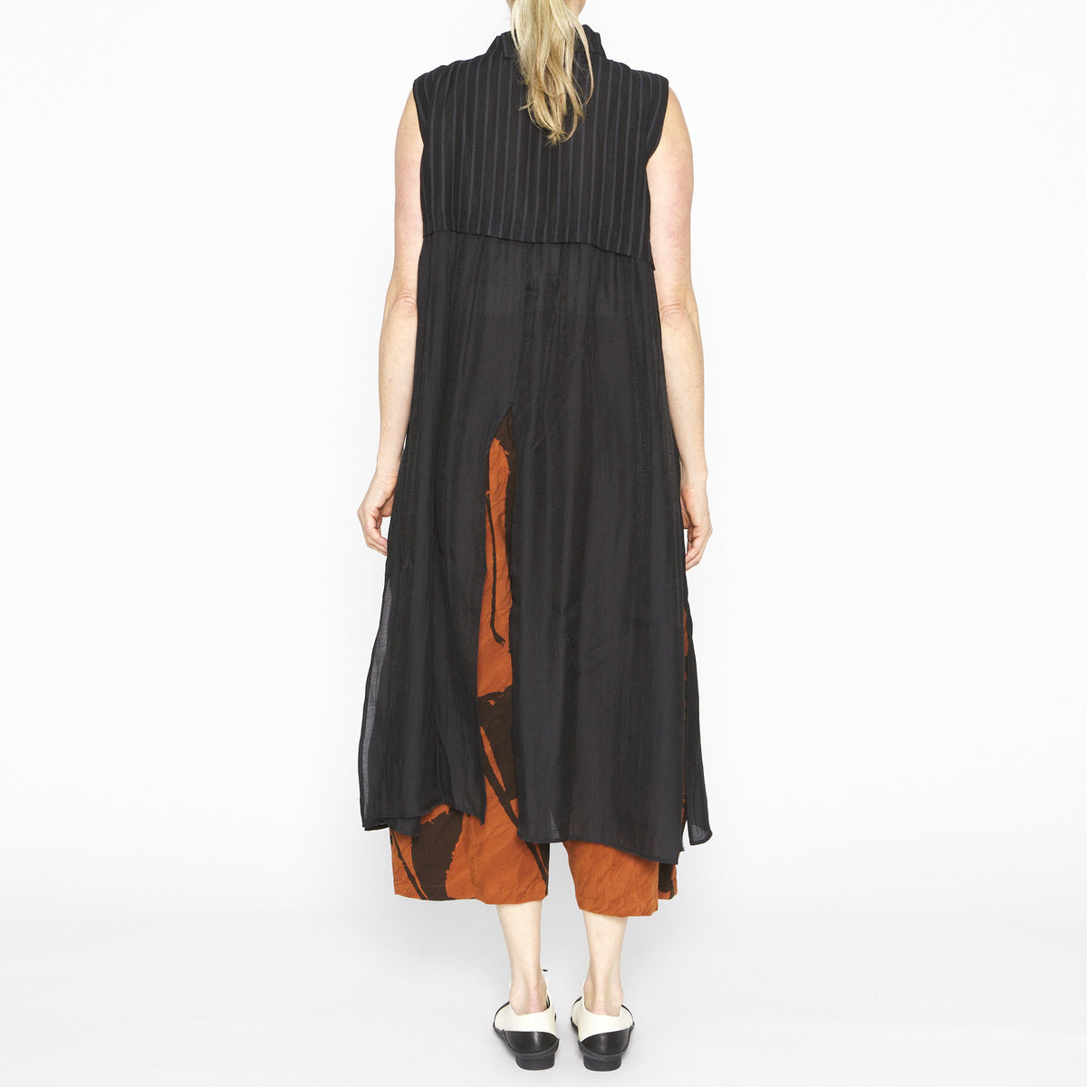 MU251631- Delphine Dress Black and Black