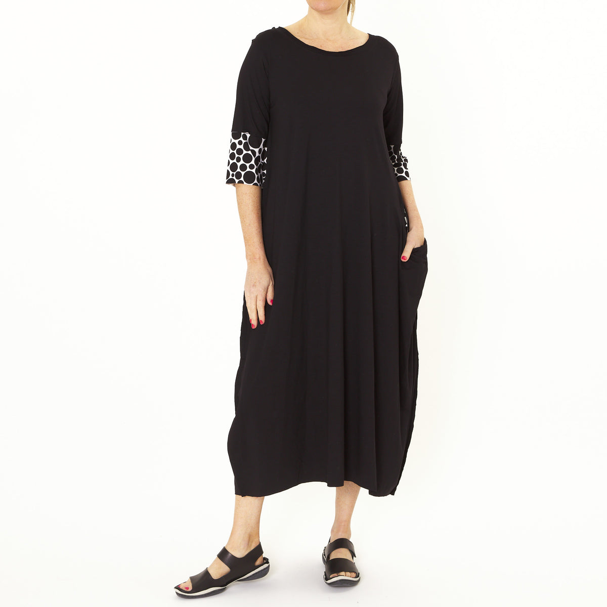 Black Pockets Dress with Spot