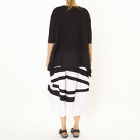 Swing Black Pockets Tunic