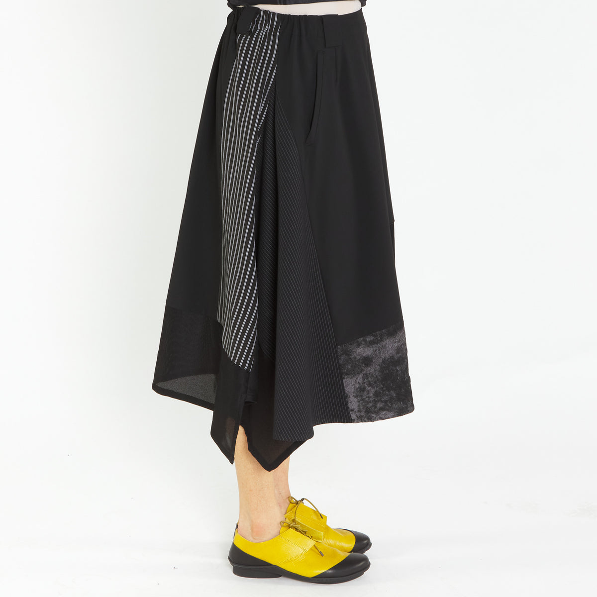 MU243642 - Sobelle Skirt Black