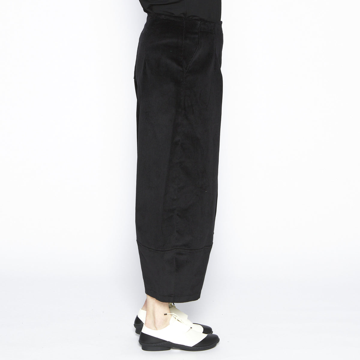 Supernova Black Velvet Pant