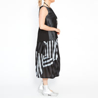 MU241622 Gridded Skirt in Black