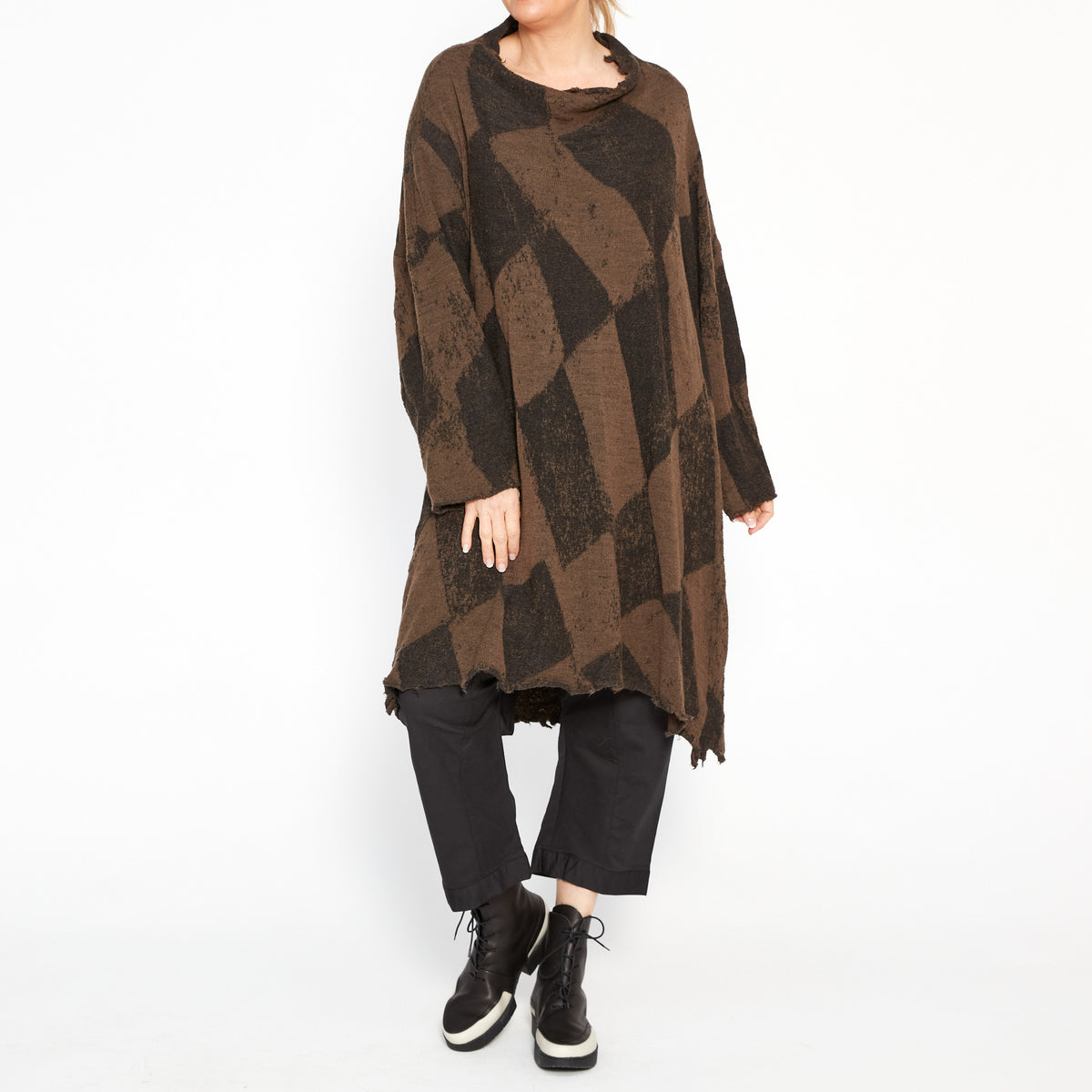 RMW-1687008 Knitted Tunic in Kaffee Check