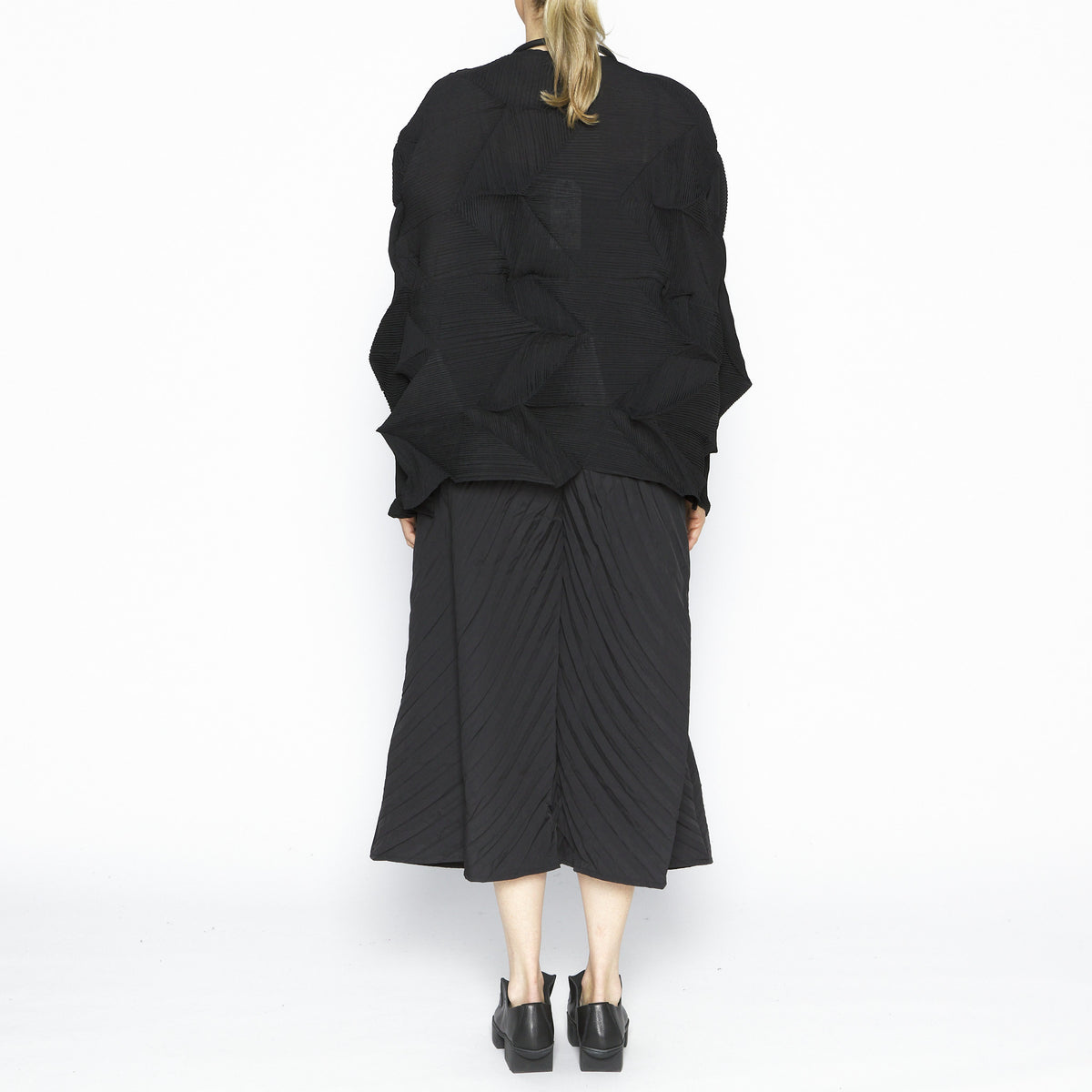 Cho Black Jacket