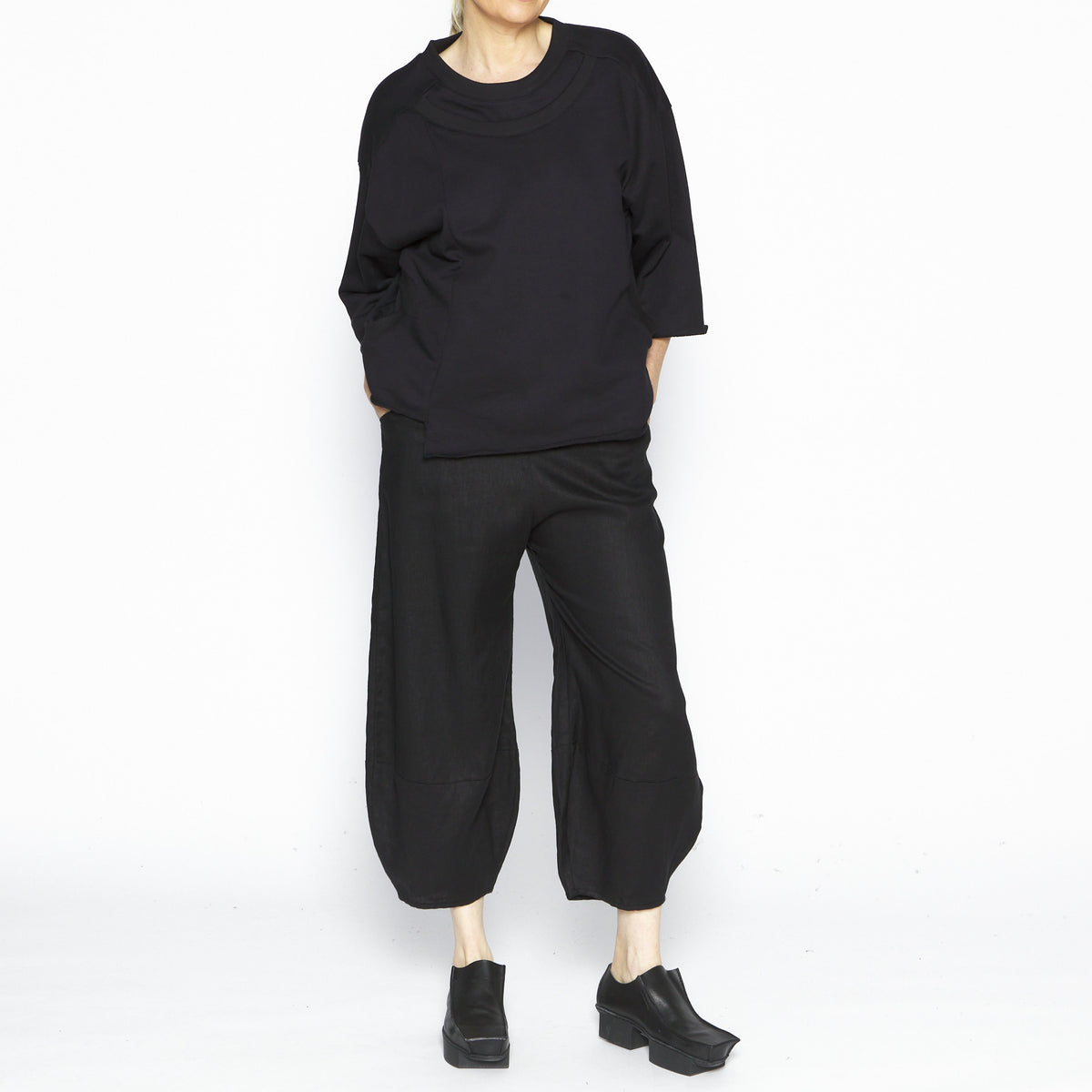 Fude Top in Black TPW2426
