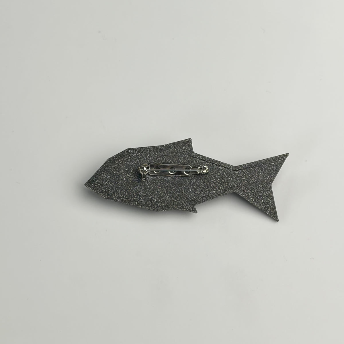 Gunmetal Glitter Fish
