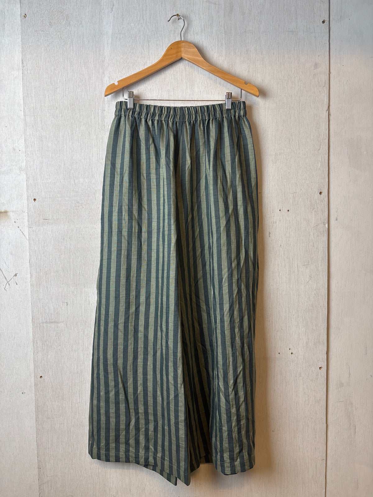 P106CR Palazzo Trousers Eucalipto