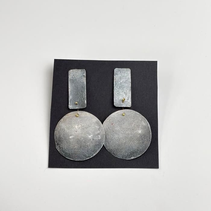 HD-294  Orbis Pendulum earring Grey/White