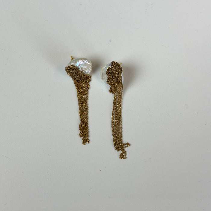 Seaweed Pearl Earring Gold