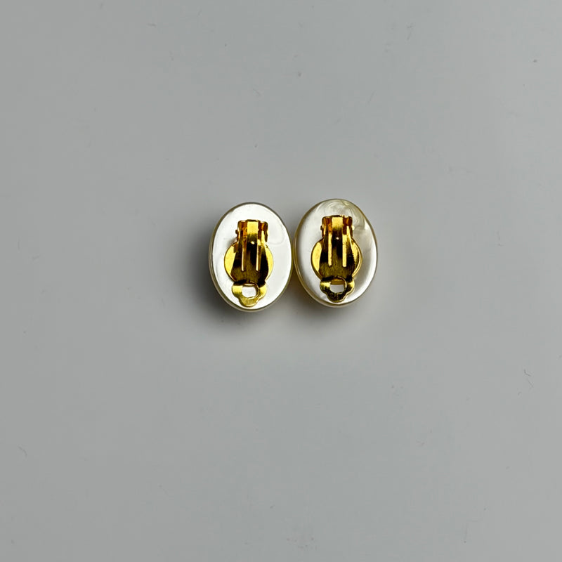 Shell Pearl Earring Clip on