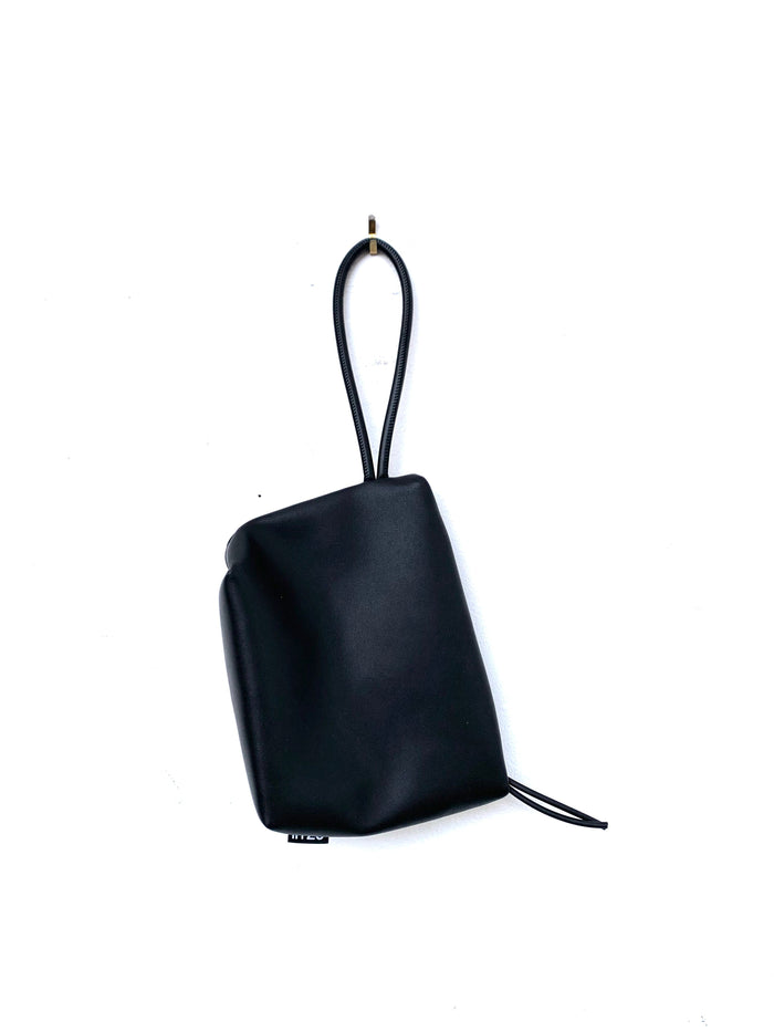 Mouse Clutch - Apple Skin Black
