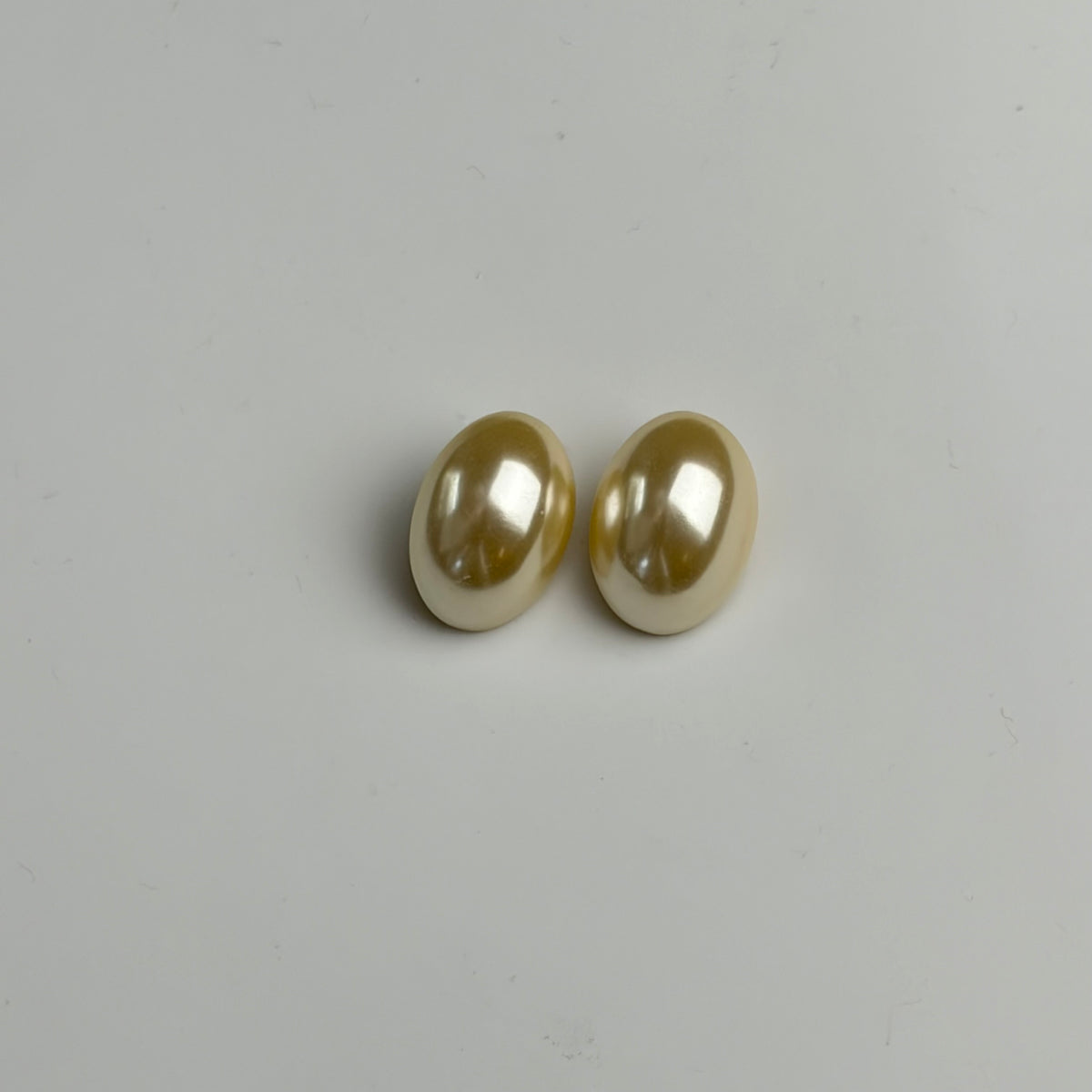 Shell Pearl Earring Clip on