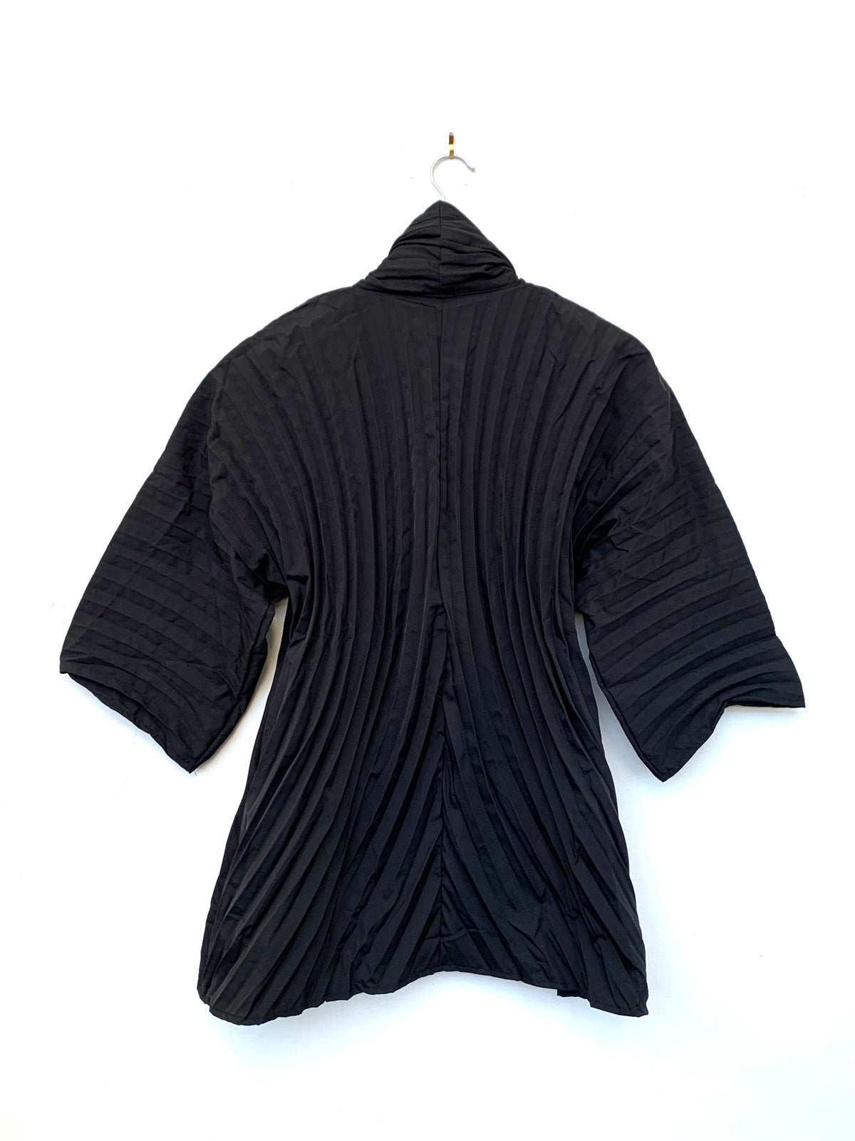Iseul Pleat Jacket