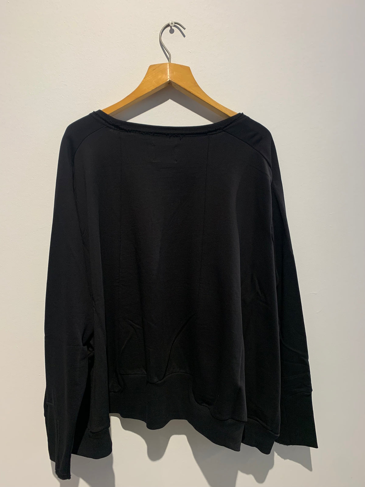 A New Wide Short Sweat- Black