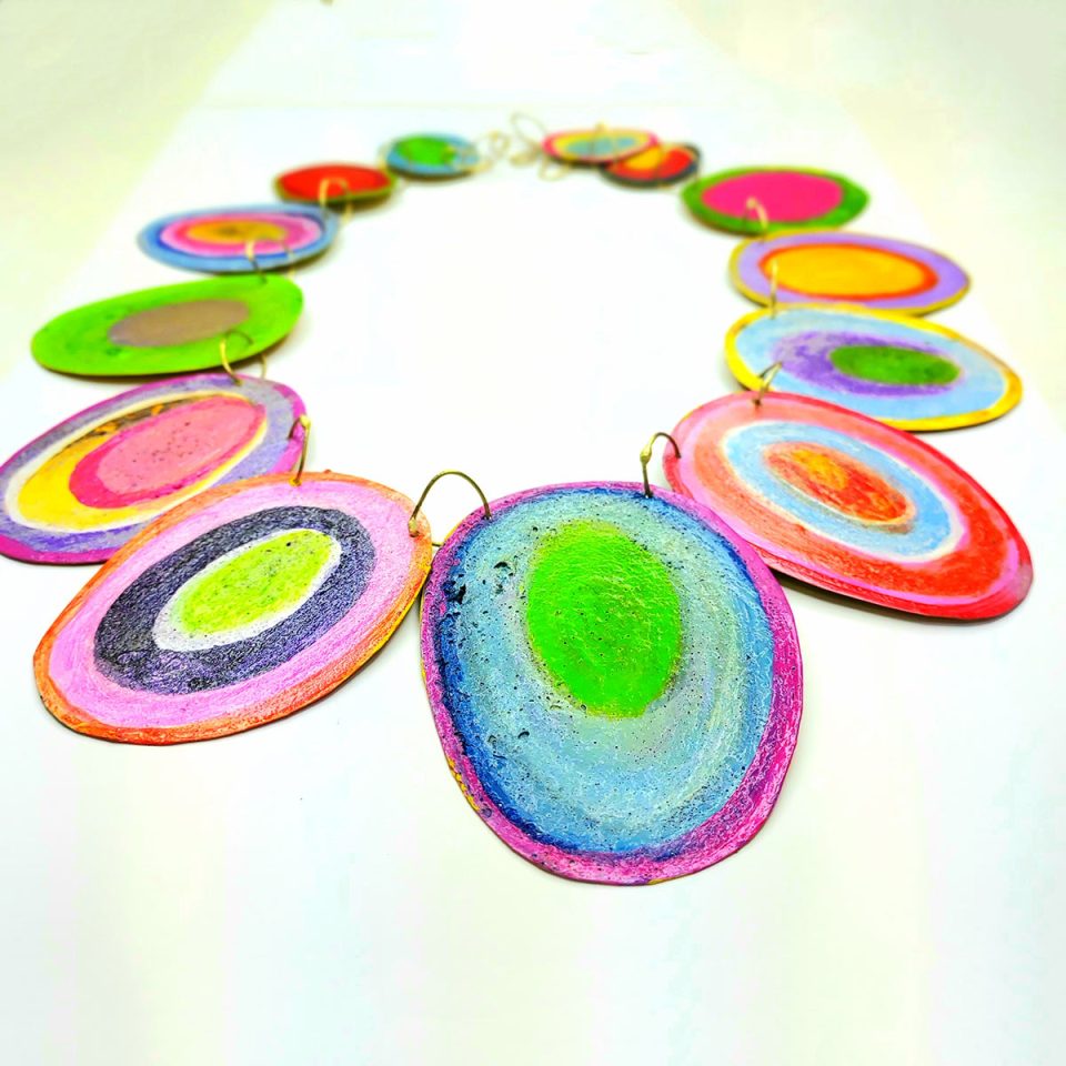 HD178 Oval Multi Colour Choker