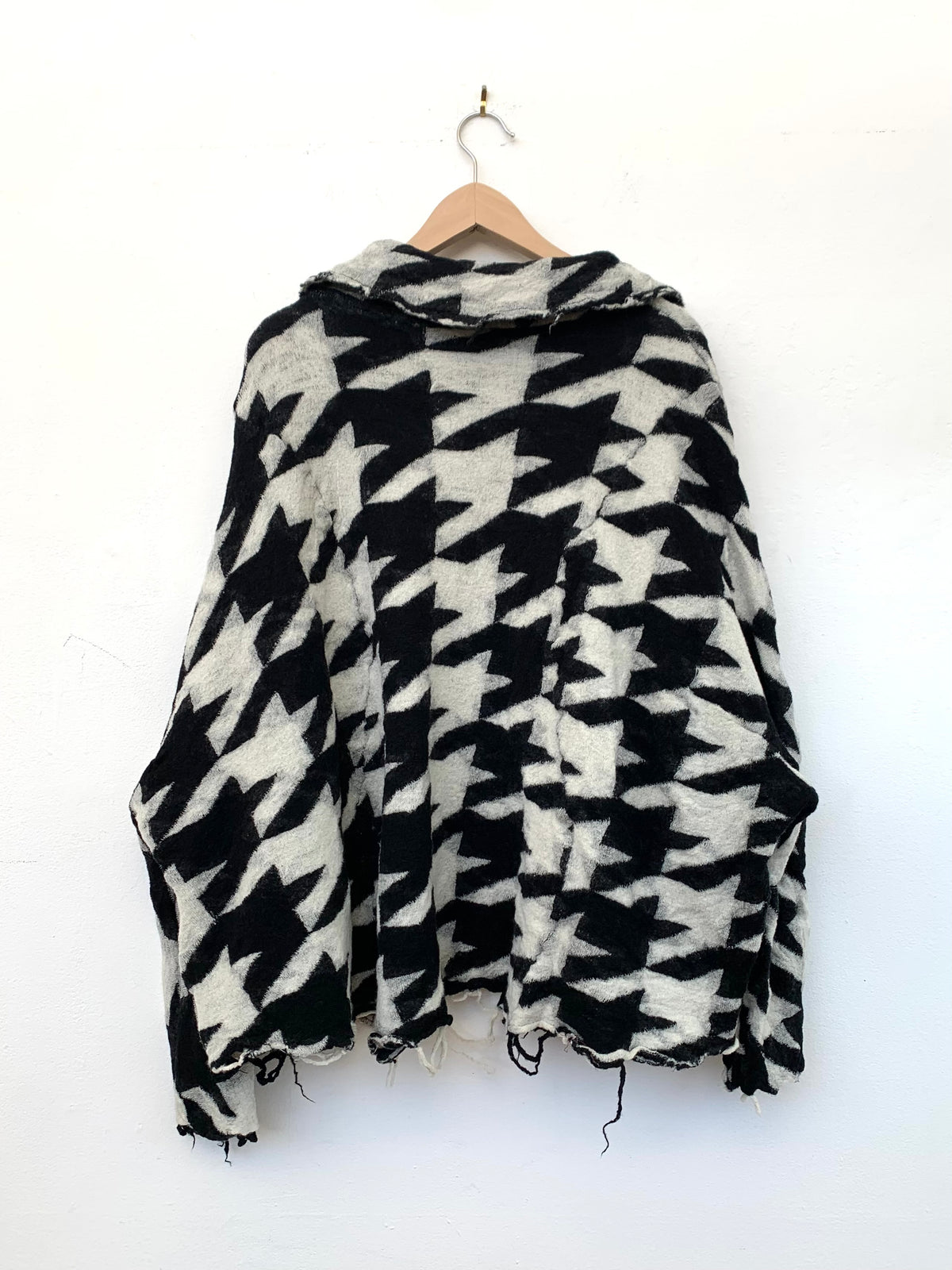 Houndstooth Cardigan Black