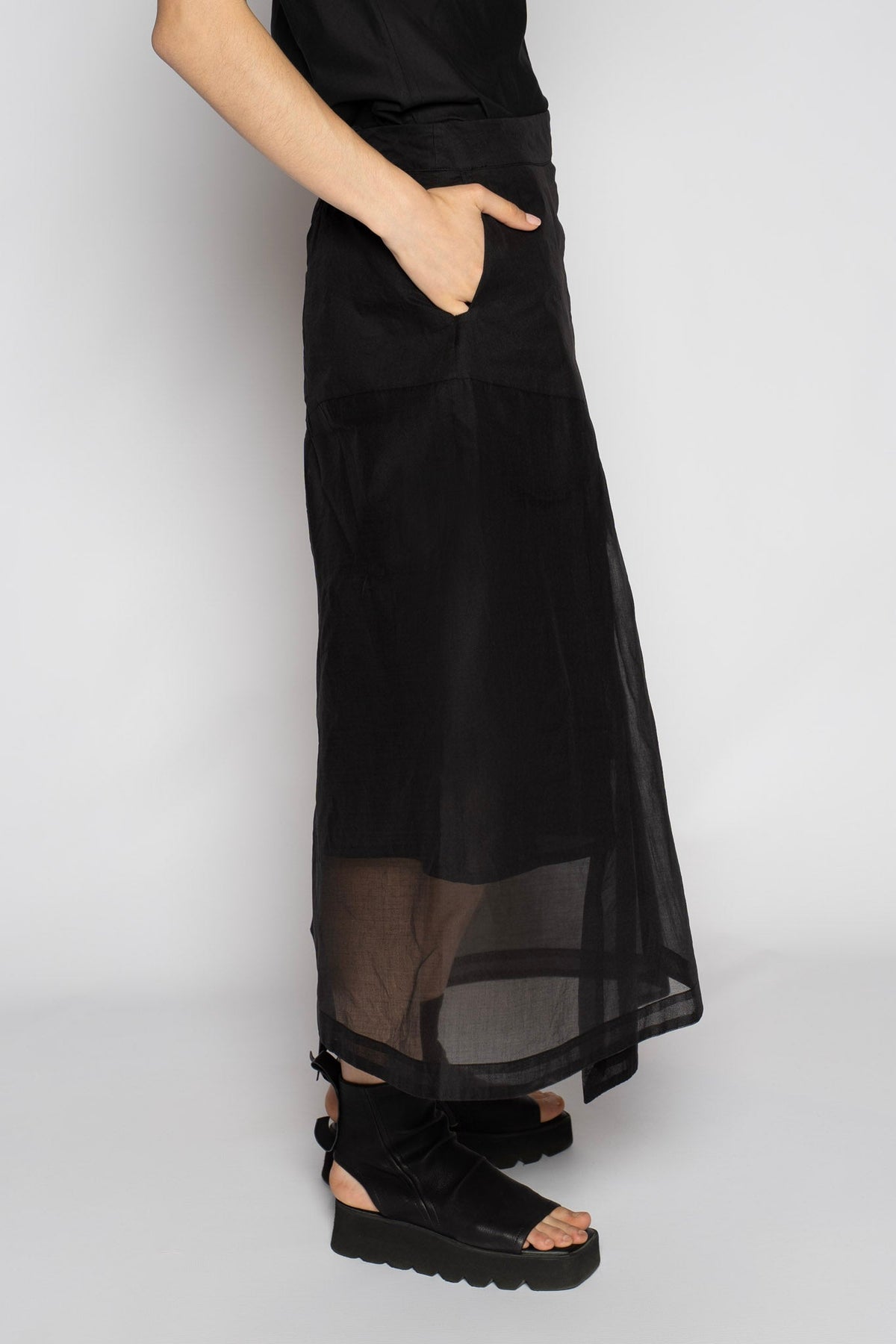 Horizon Skirt Black