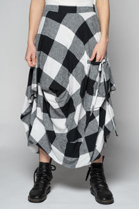 Okina Black Skirt