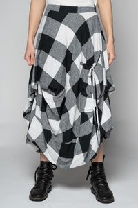 Okina Black Skirt